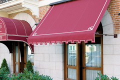 tenda a caduta con braccetti e greca